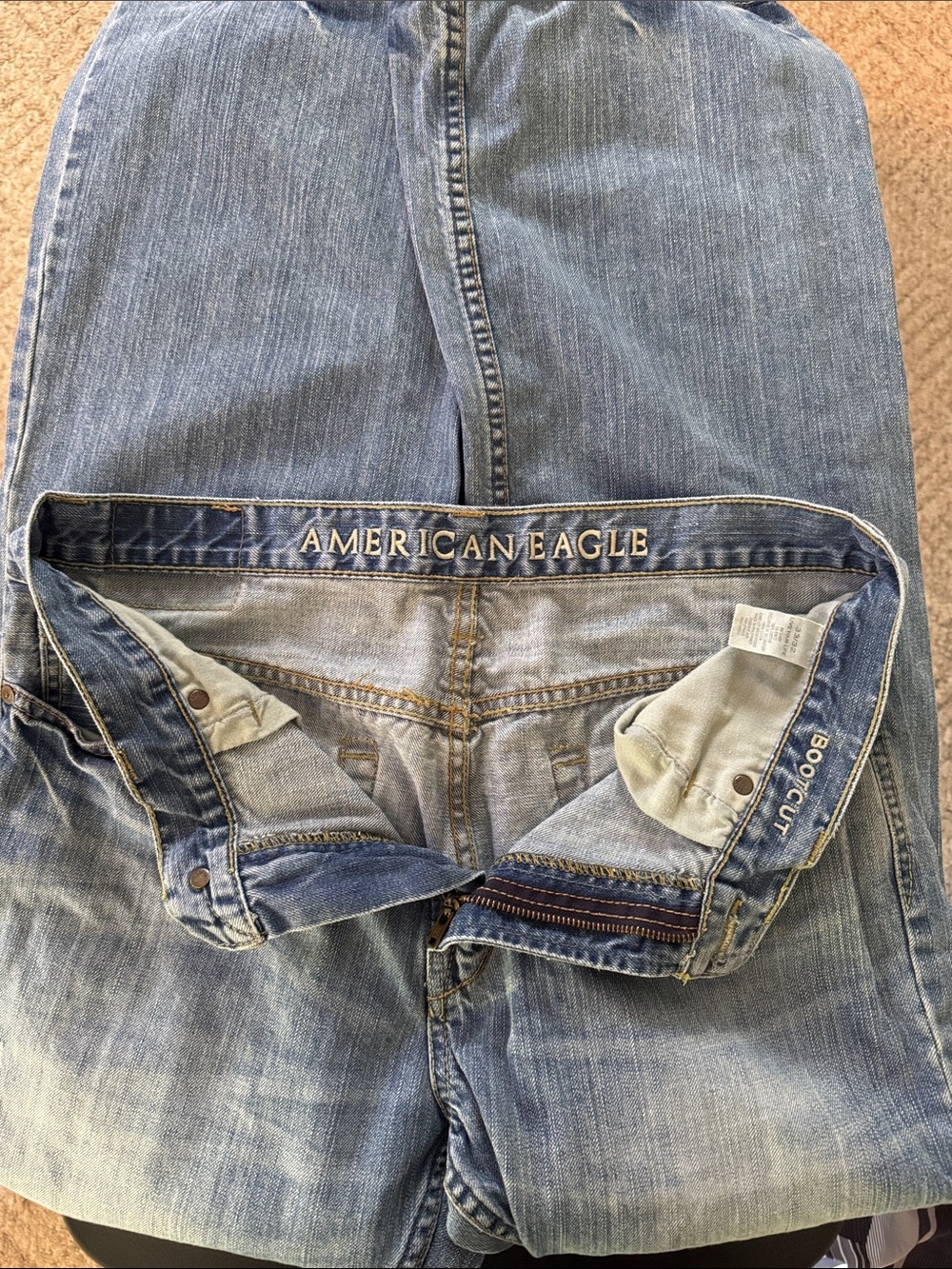 American Eagle Outfitters Men's Faded Blue Bootcut Jeans Size 33x32